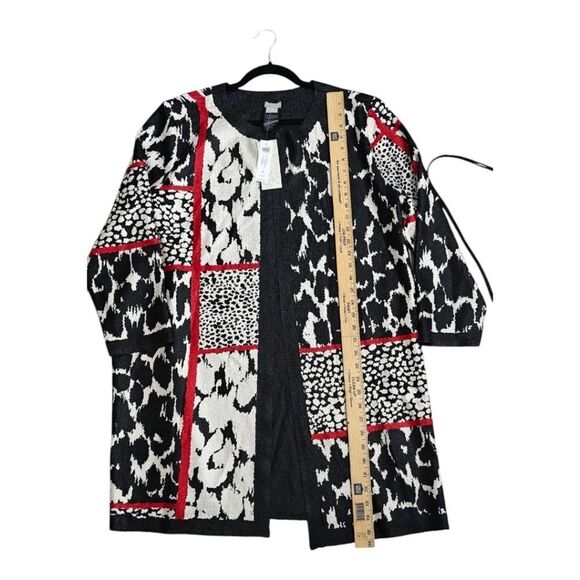 Chico's Travelers Reversible Black White Patterned Red Accents Crushed Jacket 3 - Picture 7 of 11